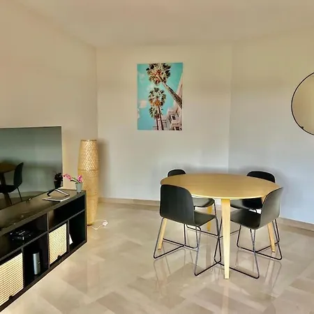 Apartment Les Masters Yourhosthelper