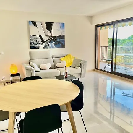 Les Masters Yourhosthelper Apartment