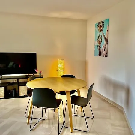 Apartment Les Masters Yourhosthelper